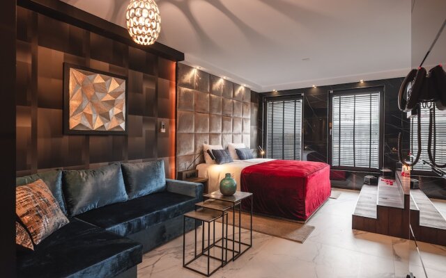 Art Suites Hotel