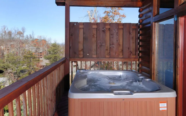 Miss Bee Haven 236 by RedAwning