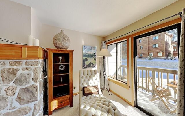 One Bedrooms At Snowbird Condos Slopeside - Free Wifi & Assigned Parking!