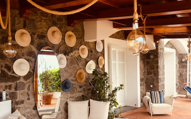 Villa To Ischia With Love