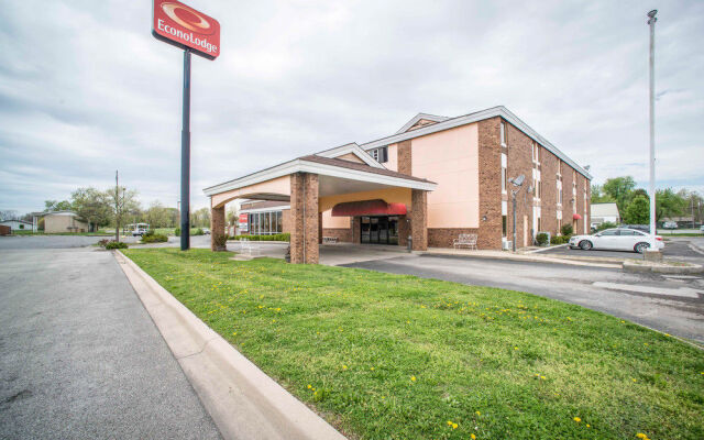 Econo Lodge Marion, IN, 46952