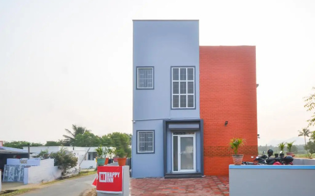 Happy Inn by OYO Rooms