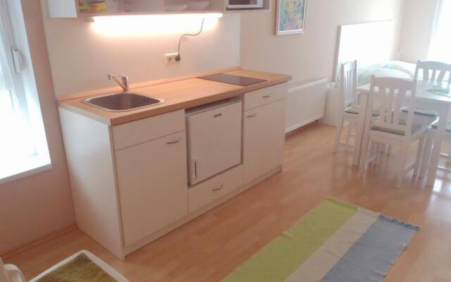 Orel Apartments