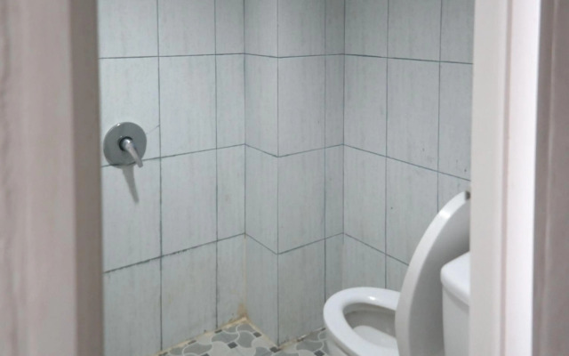 RedDoorz At Losari Area 3