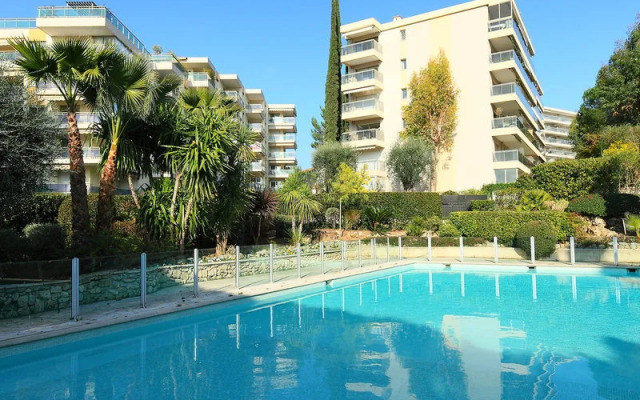 Hotel Le Floriana Residence