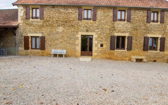 Gîte Saint-Crépin-et-Carlucet, 5 pièces, 12 personnes - FR-1-616-108