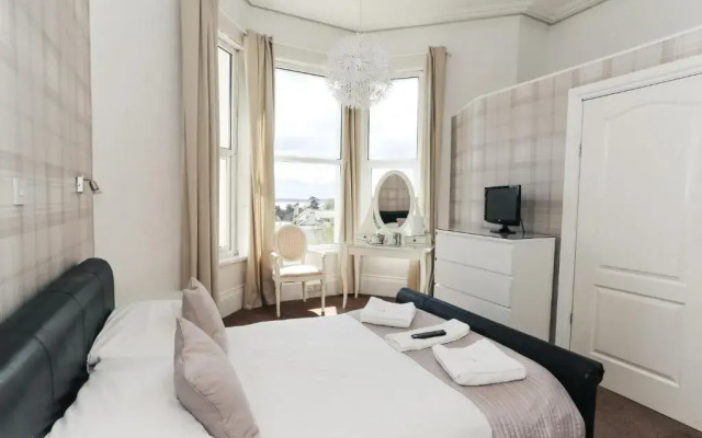 Nethway Hotel