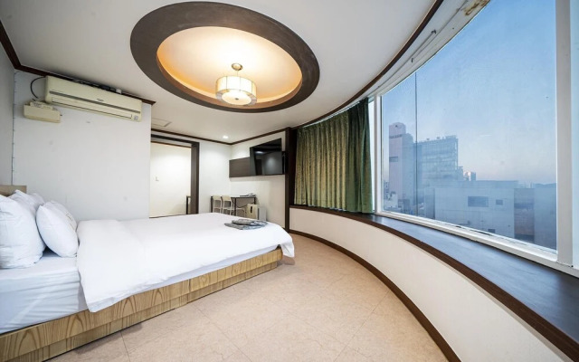 Pohang Yeongildae HOTEL LILY