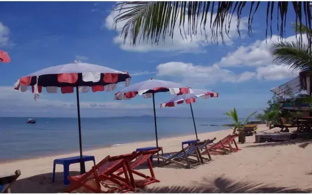 Sea Falcon Hotel