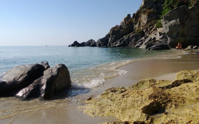 Villa Hermosa B And B