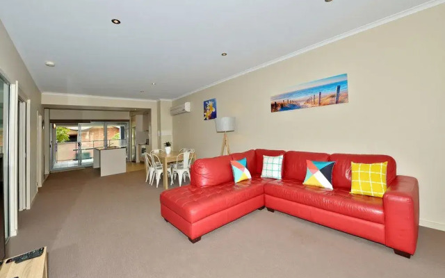 Mandurah Private Collection