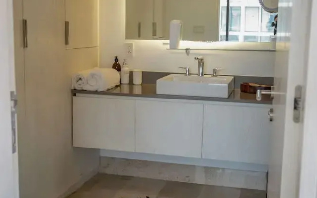 3 Br Ocean Front PH With Stunning Views