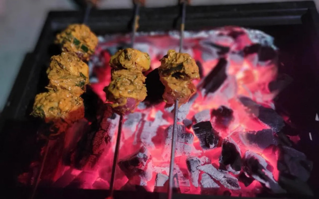 Goroomgo Sweet Sunset Resort Nainital