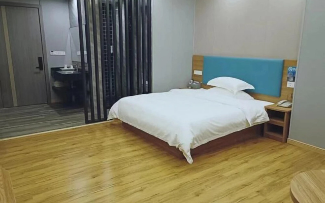 Hotel Pai Hezhou Lingfeng Plaza – Guest Rooms – Hezhou