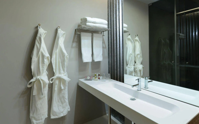 EMAJ Guimarães Boutique Hotel