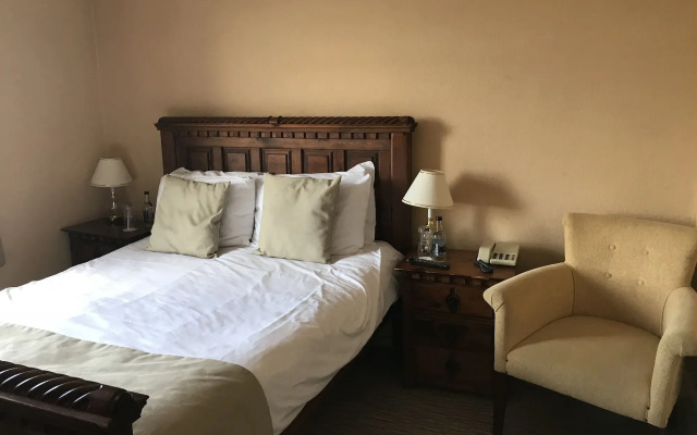 Pier Hotel
