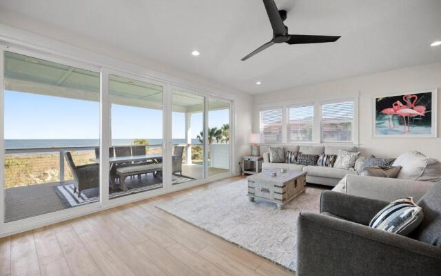 9866beachsidebeautypcwh - Beachside Beauty at Surfview Paradise