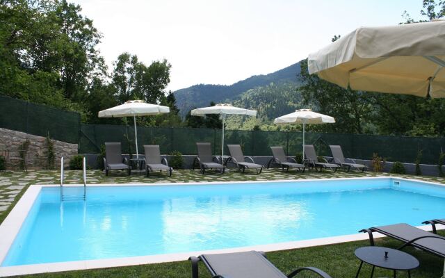 Forest Suites Boutique Hotel