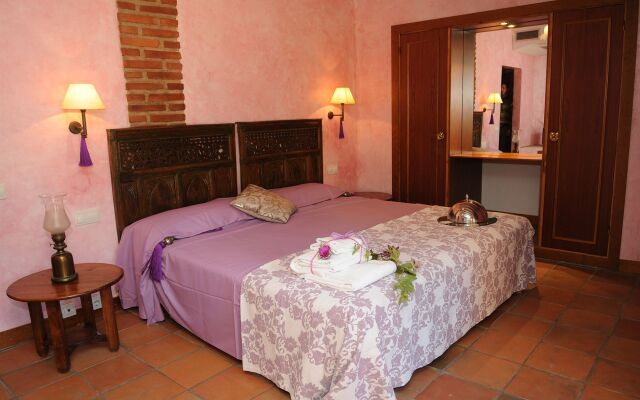 La Figuerola Hotel & Restaurant