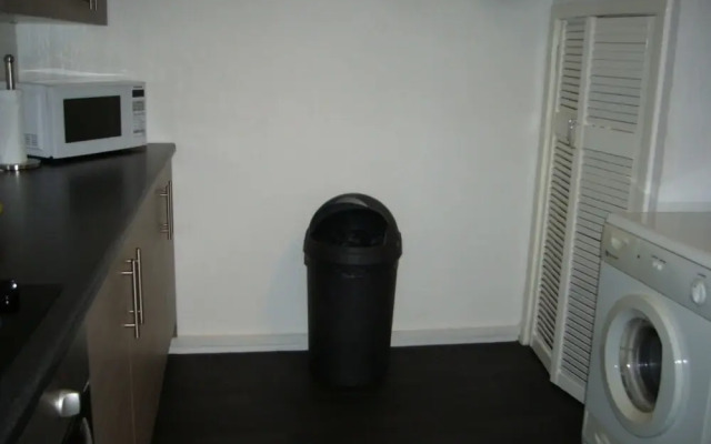 Dragon - Attlee Apartment 3 Bedroom Home