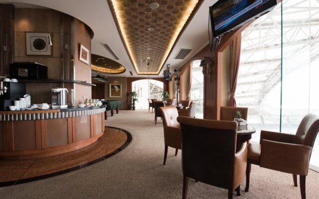 Regal Shanghai East Asia Hotel