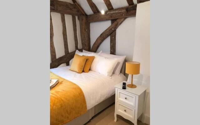 Stunning Cottage in Picturesque Village