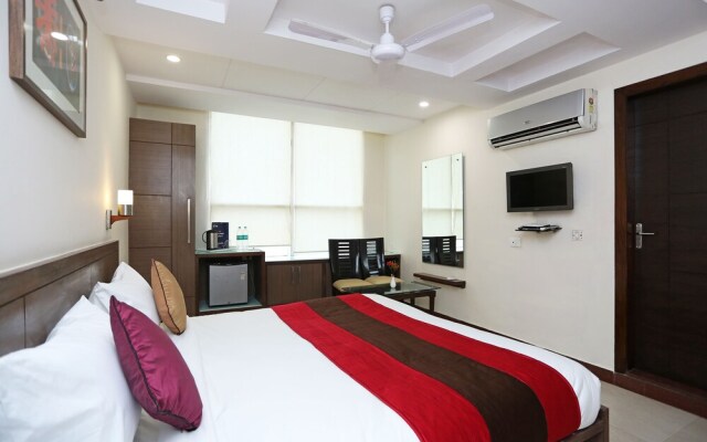OYO 11577 Hotel Crystal Retreat