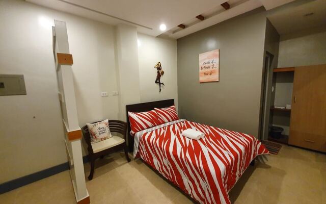 Felicidad Resto and Pension House