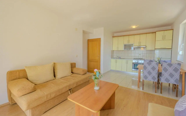 Apartments Lucijana