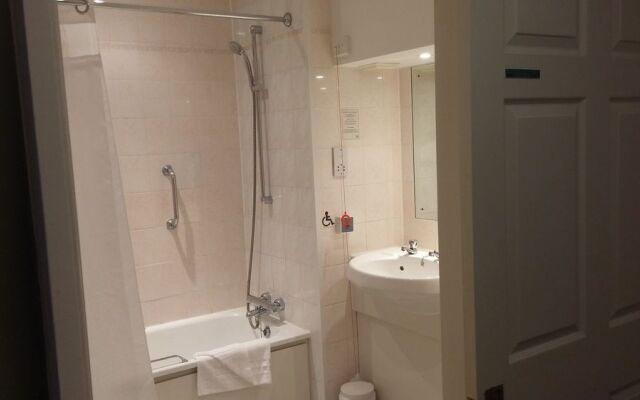 Holiday Inn Milton Keynes East M1, Jct.14