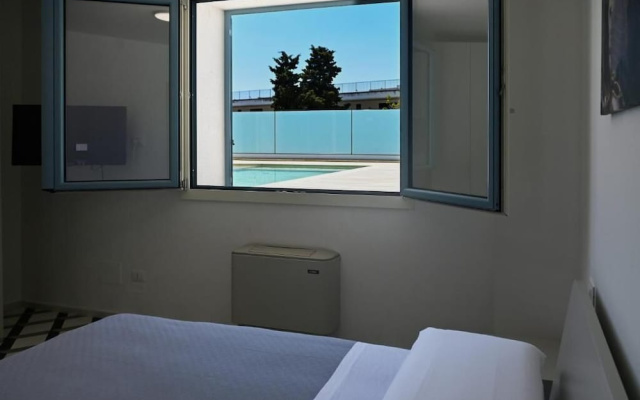 Perle Marine Suite Apartments