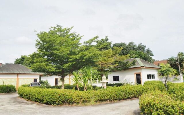 Chaofa Resort