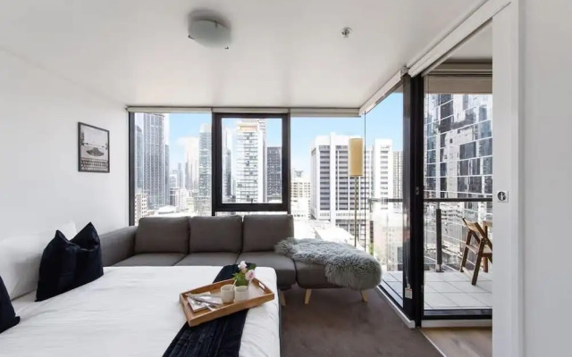 A 3BR Apt Next to Southern Cross, Free Parking