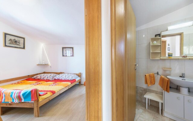 Awesome Apartment in Barbariga With 2 Bedrooms and Wifi