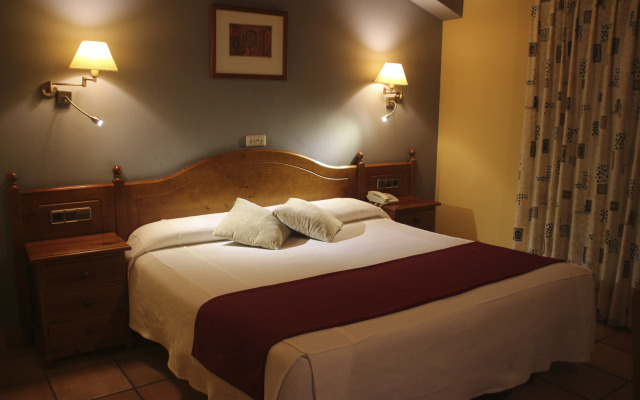 Hotel & Spa Peña Montañesa