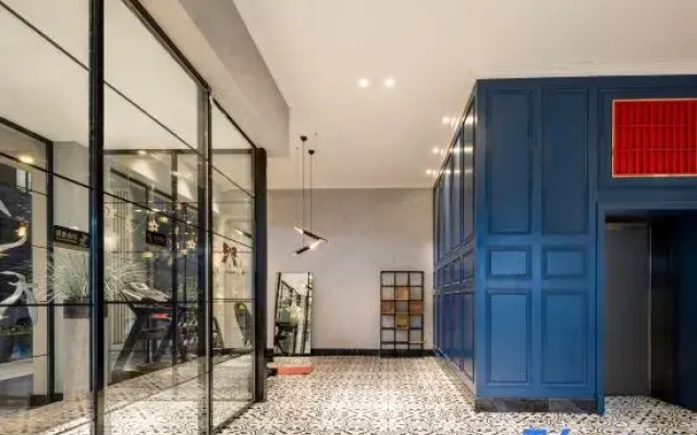 Yujing Saussurea French Style Hotel