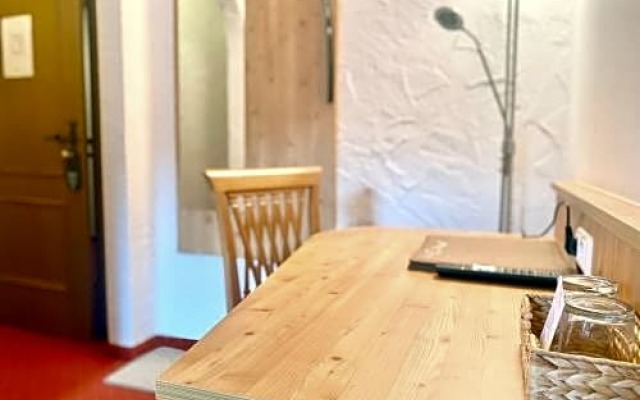 Das Maximilian by stayFritz - DZ Romberg mit Frühstück, Bergblick & Naturpool