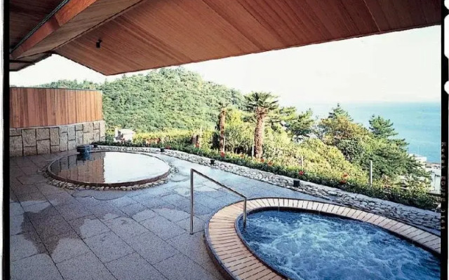 Hotel Tokaien