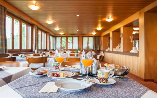 Gade Lodge