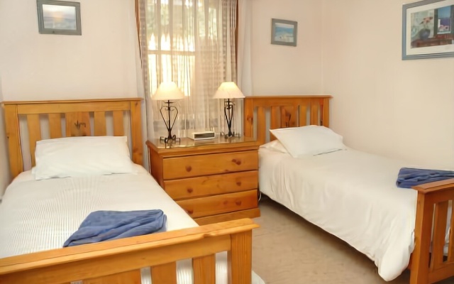 Woodland by the Bay & Puddleduck Cottage – Guest Rooms – Melbourne