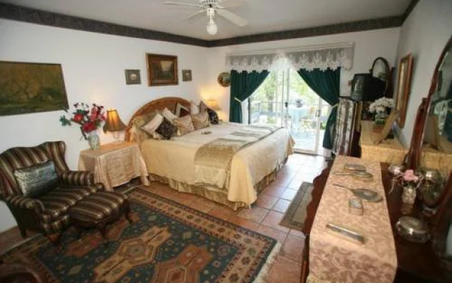Hillcrest Country Inn Bed and Breakfast