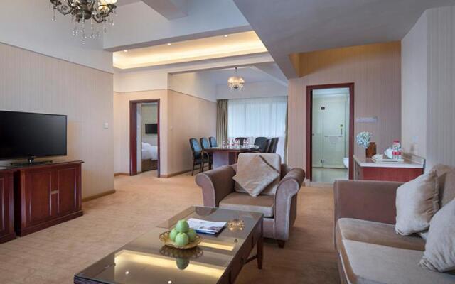 Vienna International Hotel（Guangxi Guilin Yangsuo West Street and Ten-mile Gallery）
