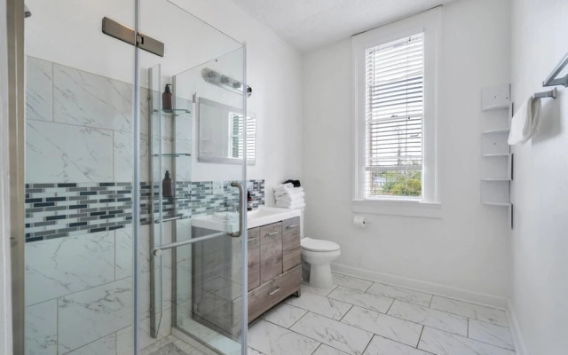 Chic Canal Street Retreat