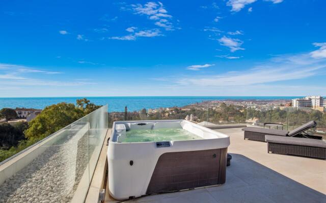 Villa Nirvana in Fuengirola