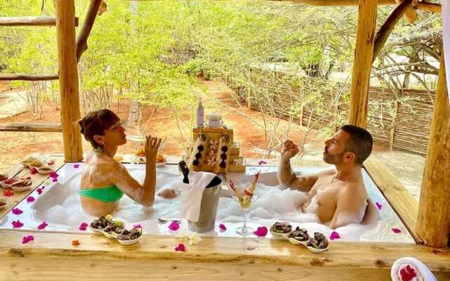 Rock and Sea Bubble Lodges