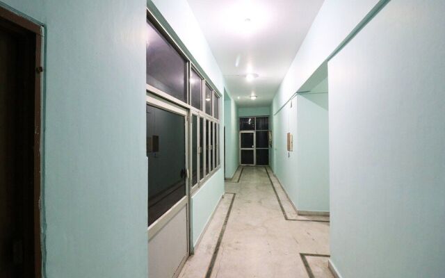 Oyo 26657 Vrindaban Guest House