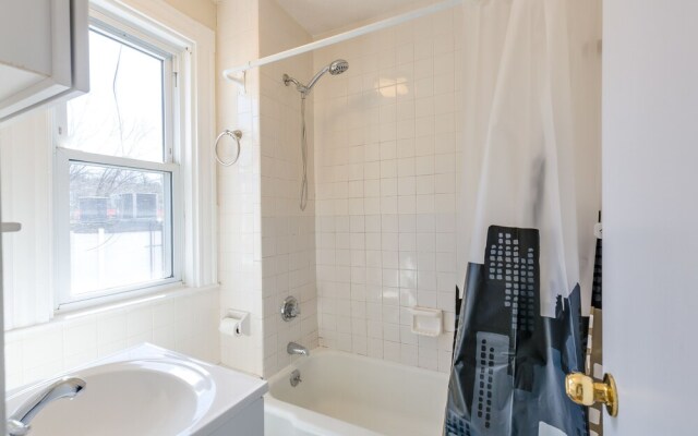 Chestnut Hill Apts by Starlight Suites