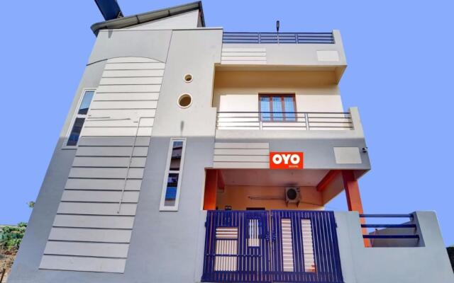 OYO Flagship 702142 Hotel Everest Grand