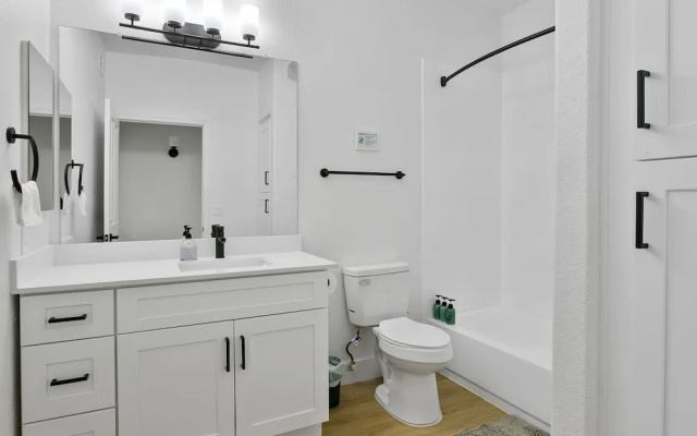 TWO CozySuites Apartment DowntownChandler