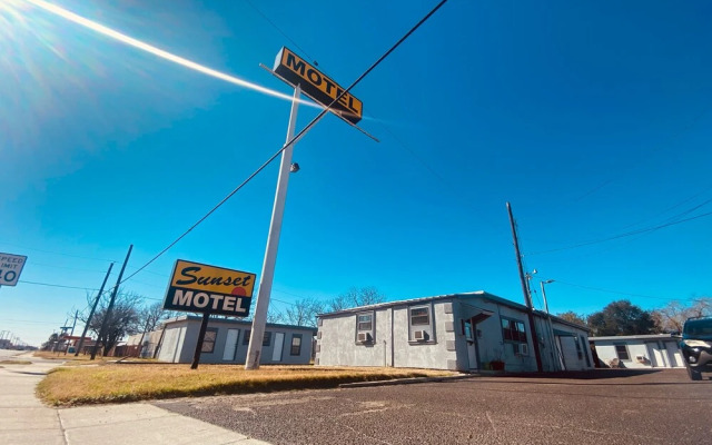 Sunset Motel